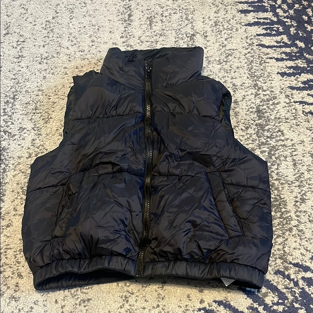 Cropped Black Puffer Vest